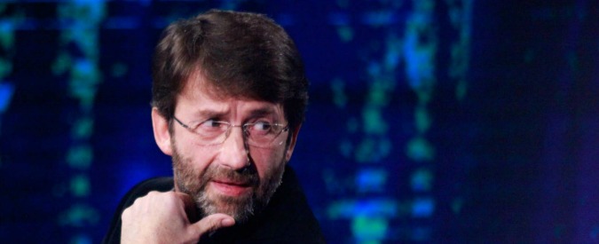 Copertina di Bavaglio ai dipendenti pubblici, il caso in Parlamento: “Le interviste vietate sono una violazione della Costituzione“