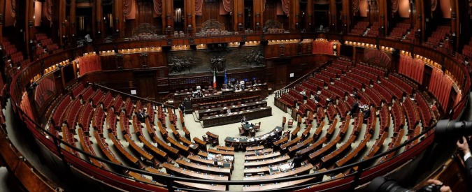 Copertina di Bilancio 2016 della Camera dei deputati, la presidente Boldrini: “Impegno senza precedenti sul taglio della spesa”