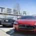 Copertina di Tesla, guida autonoma sotto accusa. Con l’Autopilot frenate fantasma e incidenti mortali