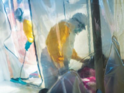 Copertina di L’Organizzazione mondiale della Sanità approva l’accordo sulla prevenzione e la lotta alle pandemie: prevenzione, farmaci e vaccini, ecco cosa prevede