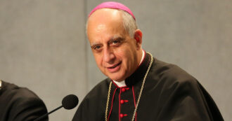 Copertina di Esce un volume di studi in onore di Monsignor Fisichella in occasione del suo giubileo episcopale