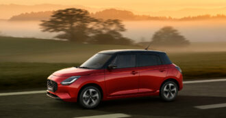 Copertina di Suzuki Swift, la quarta generazione porta in dote il motore 3 cilindri mild hybrid – FOTO