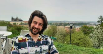 Copertina di Storia di Daniele, ricercatore giramondo: “La verità è che l’accademia è un sistema classista, in Italia come all’estero”