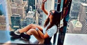 Copertina di Chiara Petrolini a processo in Corte d’assise per l’omicidio dei due figli sepolti dopo la nascita