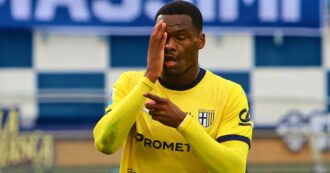 Copertina di Oltre quel gol di tacco: perché Ange Yoan Bonny è il futuro del Parma e può diventare “l’unicorno” della Serie A
