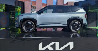 Copertina di Kia EV5, il debutto agli Australian Open di sua maestà Sinner. Ecco com’è il nuovo suv coreano – FOTO