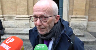 Copertina di Paragon, l’allarme di Amnesty: “Perché il governo non ha ancora risposto? È preoccupante. Denunciamo l’assenza di regole e controlli”