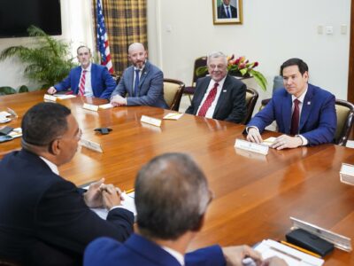 Copertina di Trump minaccia i Paesi dei Caraibi per colpire Cuba e Venezuela: la strategia Rubio svelata in Giamaica