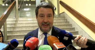 Copertina di Romania, Salvini: “Mi sono complimentato con Simion, spero nessuno intervenga sul processo democratico”