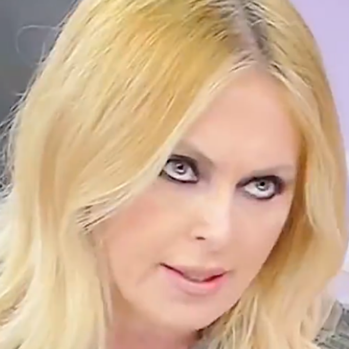 “Quell’audio lo puoi buttare nella spazzatura”, “Noi facciamo il nostro lavoro”: scintille in diretta tra Roberta Bruzzone e Alberto Matano