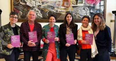 Copertina di Lavoro precario, sicurezza per strada e riconoscimento del ruolo di caregiver: l’Atlante di genere di Bologna per una città più inclusiva