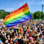 Copertina di Pride Month 2025, in piazza per celebrare i diritti Lgbt: la storia dei cortei e il programma delle marce in Italia