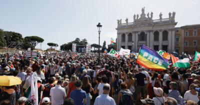Copertina di Corteo per Gaza con Conte, Schlein, Bonelli e Fratoianni: “Sterminio sistematico, il governo balbetta”. Gli organizzatori: 300mila in piazza
