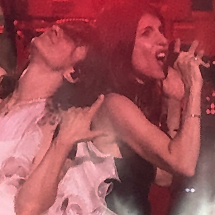 Elisa e Giorgia amiche e complici a San Siro in “La cura per me” – IL VIDEO