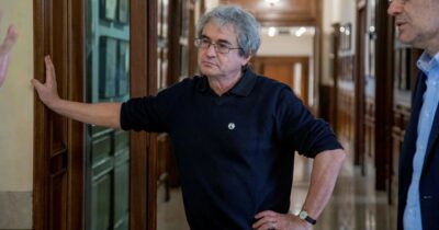 Copertina di Carlo Rovelli: “È azzerato il diritto internazionale, l’Italia così si accoda ancora”